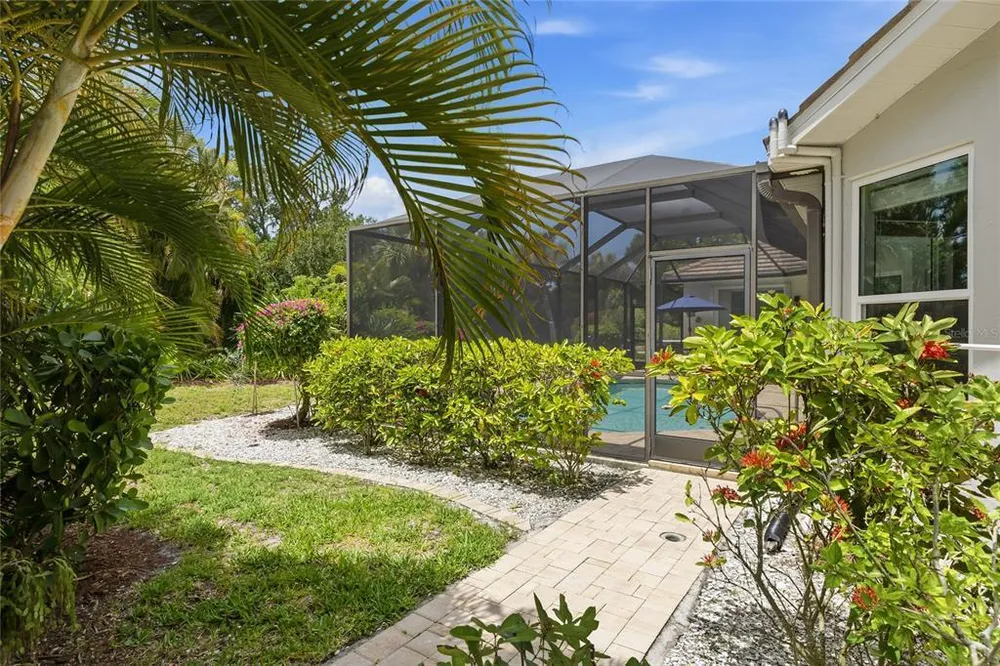 2102 Calusa Lakes Blvd, Nokomis, FL 34275