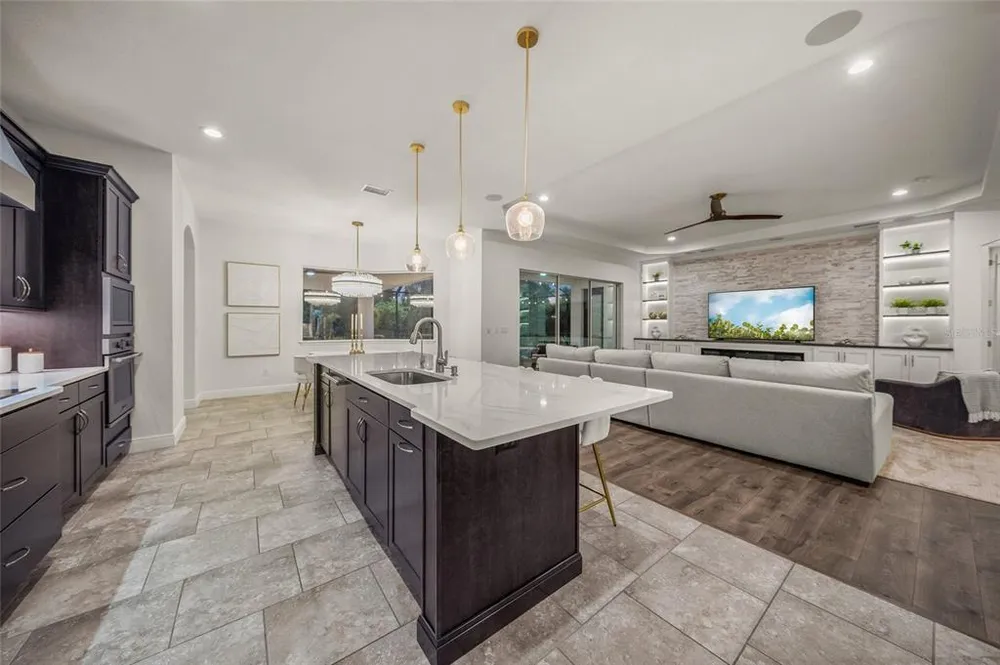 507 167th Blvd E, Bradenton, FL 34212
