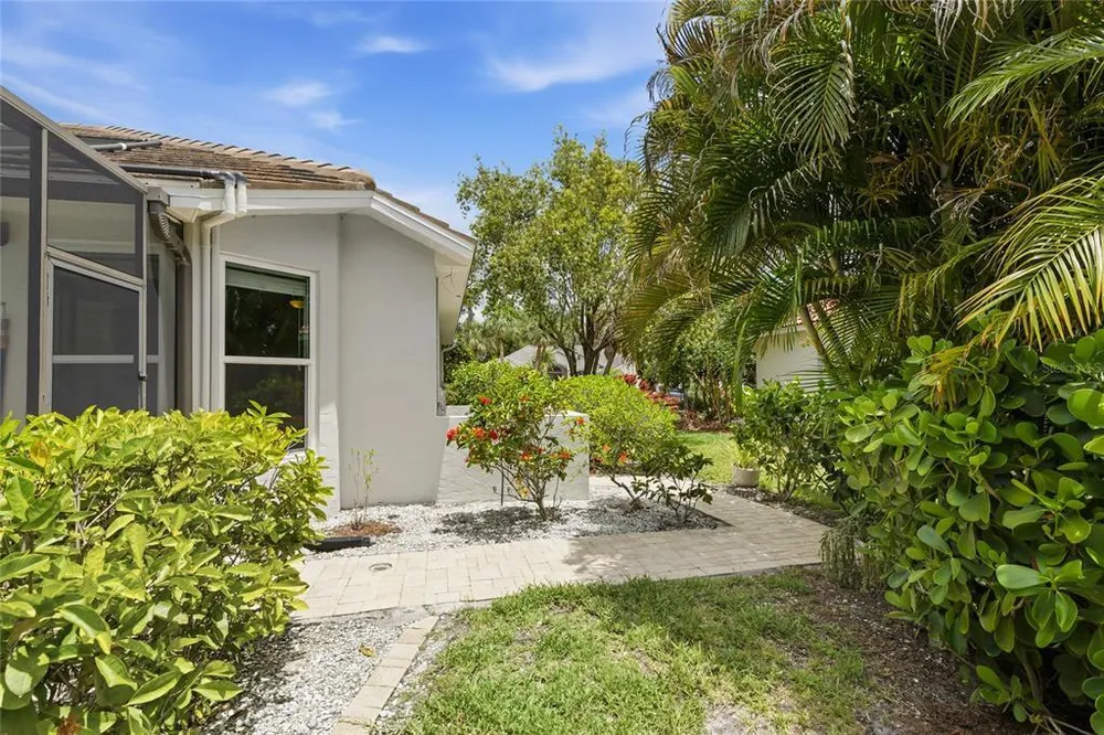 2102 Calusa Lakes Blvd, Nokomis, FL 34275