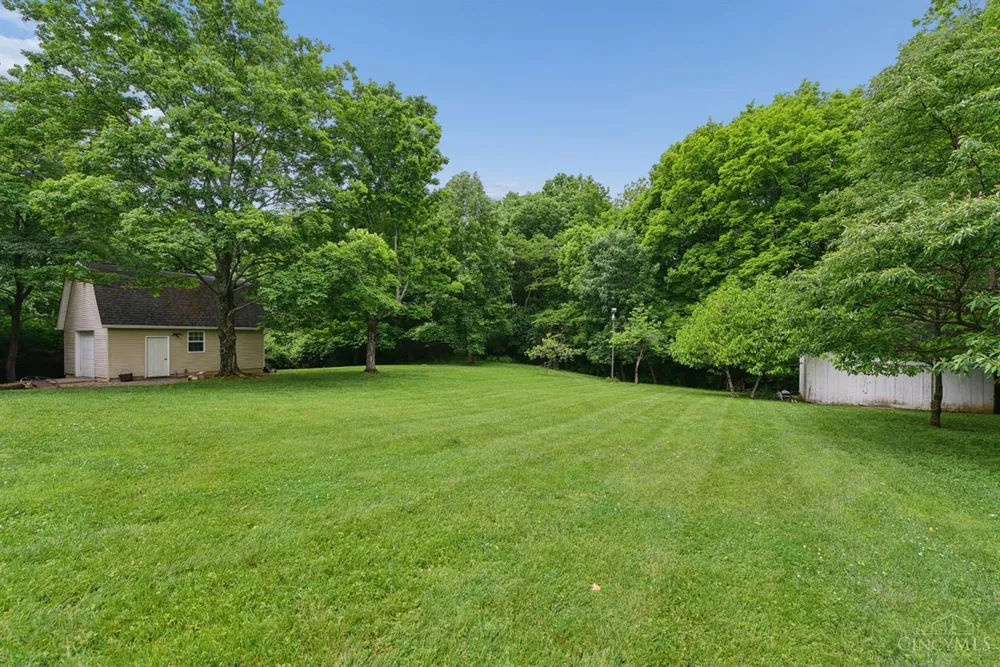 1109 Asbury Rd, Cincinnati, OH 45255