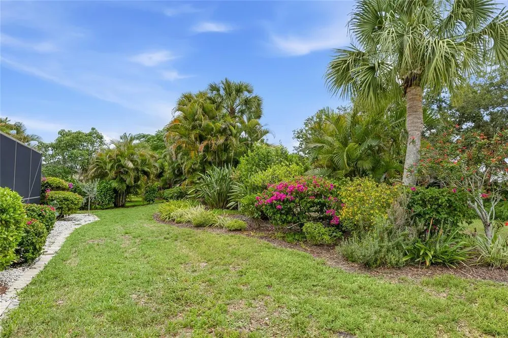 2102 Calusa Lakes Blvd, Nokomis, FL 34275