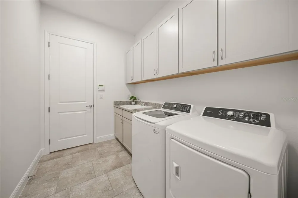 507 167th Blvd E, Bradenton, FL 34212