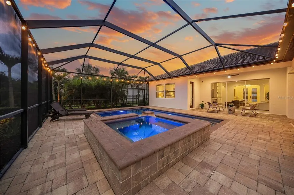 507 167th Blvd E, Bradenton, FL 34212