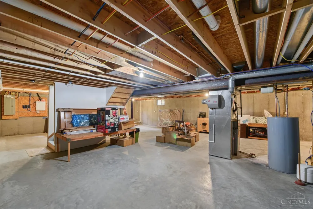 1109 Asbury Rd, Cincinnati, OH 45255