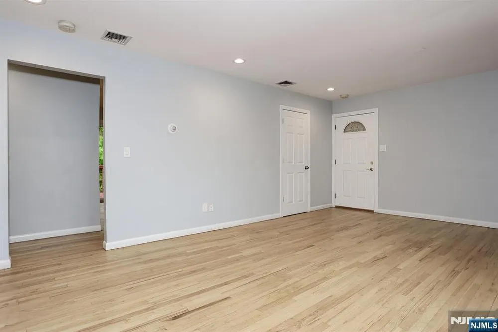 22 Mountain Ave, Westwood, NJ 07675
