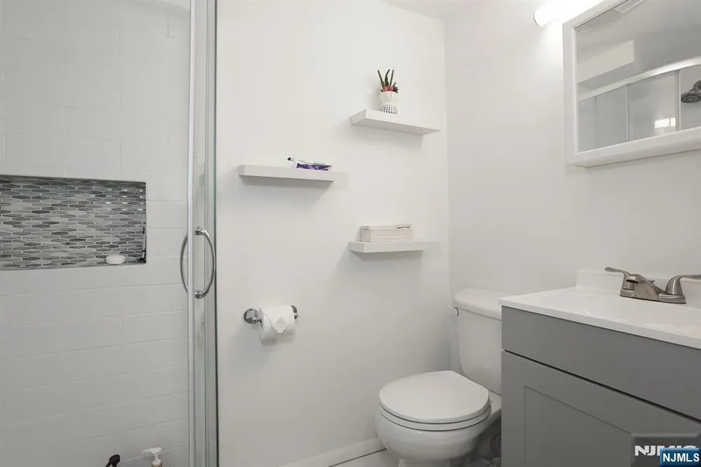 22 Mountain Ave, Westwood, NJ 07675