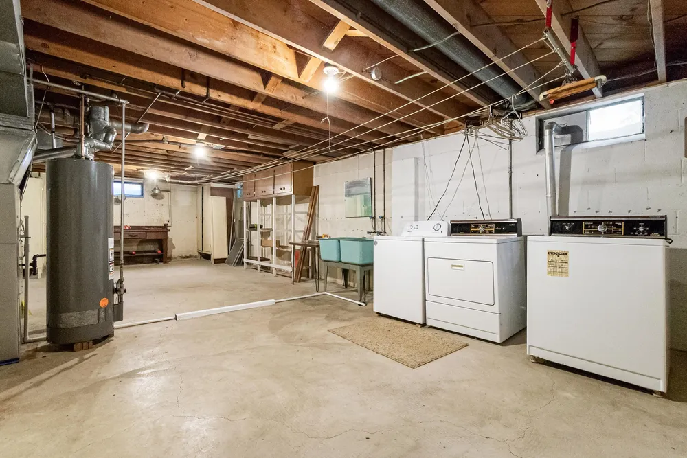 2928 N Gresham Rd, Columbus, OH 43204