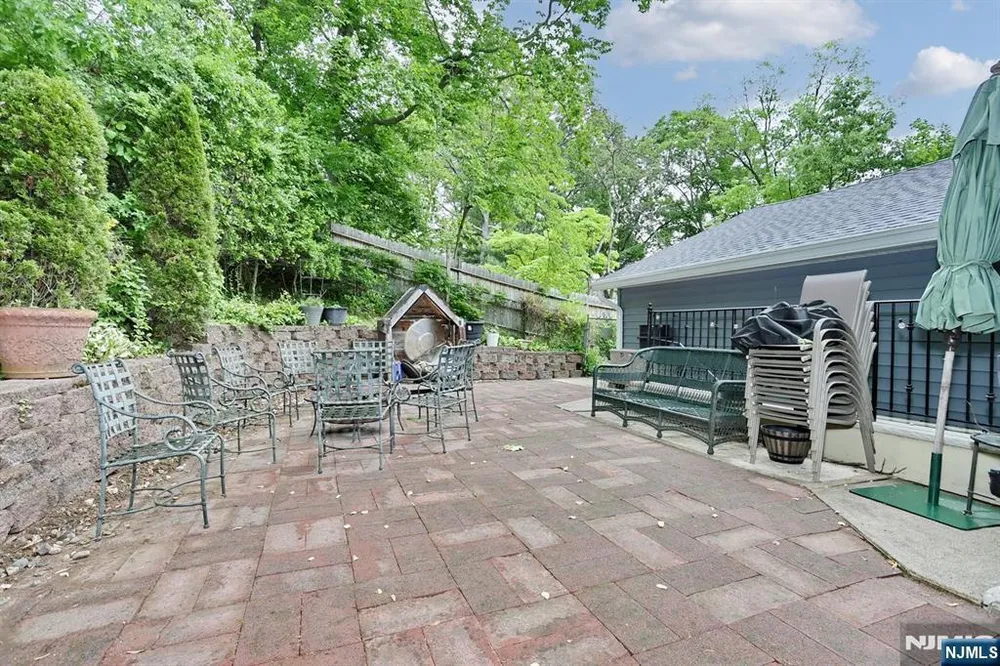 22 Mountain Ave, Westwood, NJ 07675
