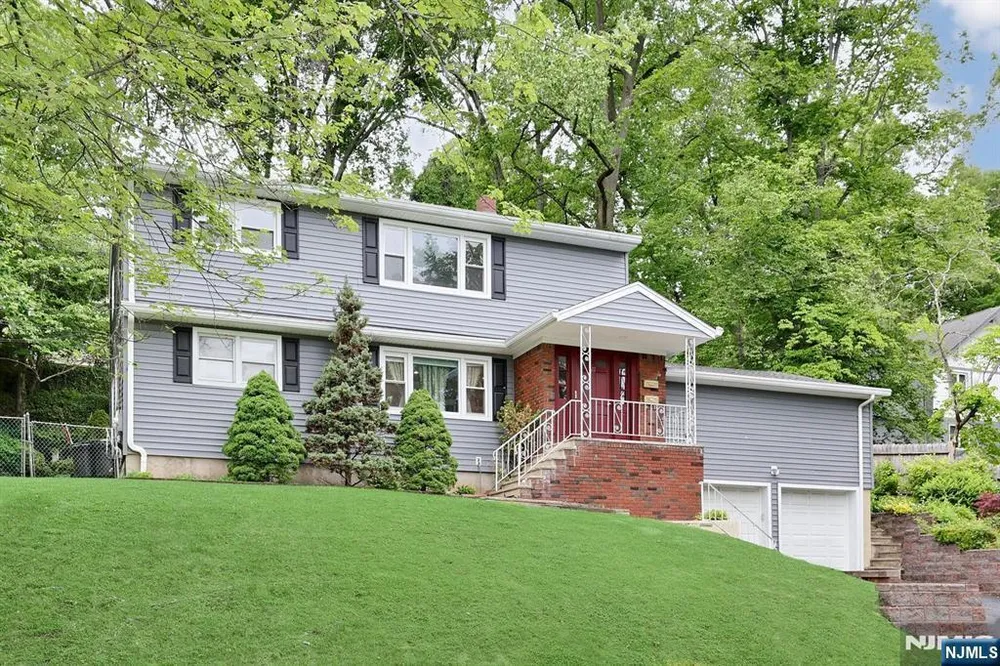 22 Mountain Ave, Westwood, NJ 07675