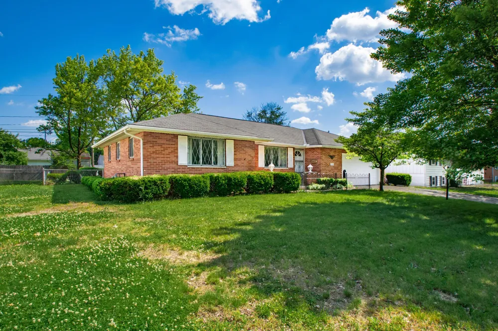 2928 N Gresham Rd, Columbus, OH 43204