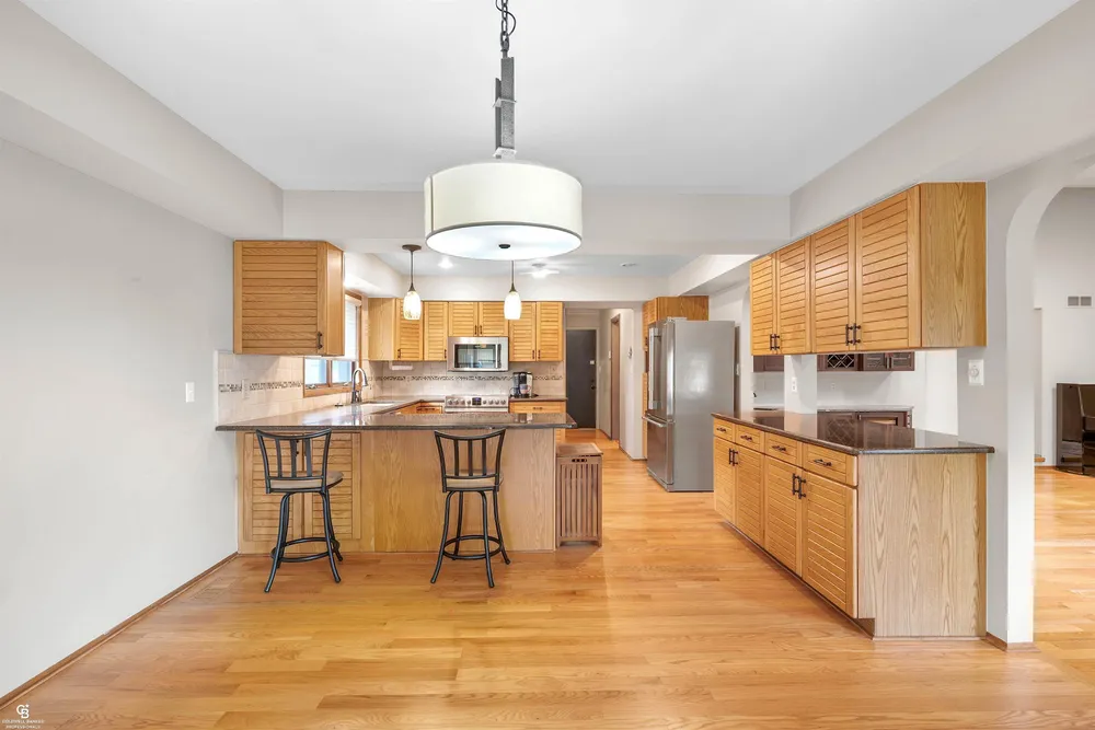 41397 Clairpointe St, Harrison Township, MI 48045