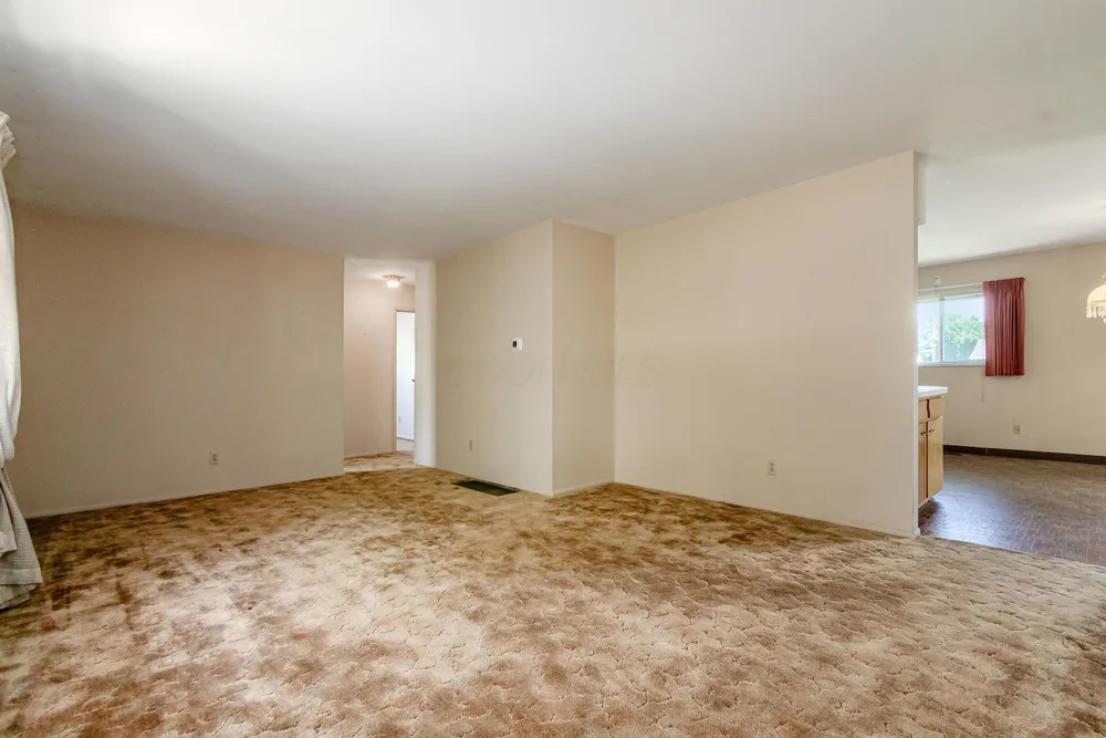 2928 N Gresham Rd, Columbus, OH 43204
