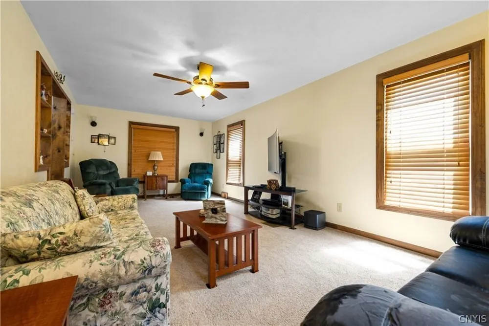 413 William St, Rome, NY 13440-4123