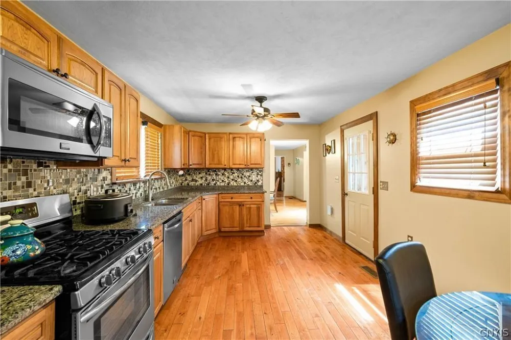 413 William St, Rome, NY 13440-4123