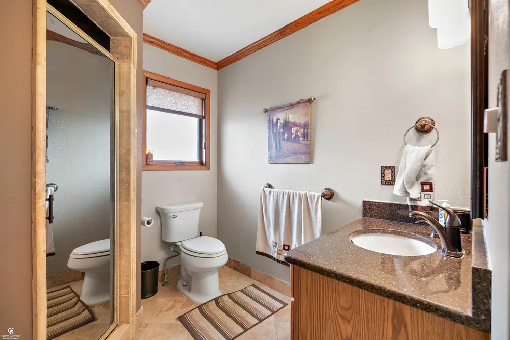41397 Clairpointe St, Harrison Township, MI 48045