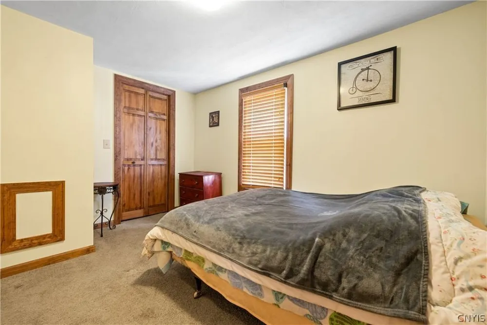413 William St, Rome, NY 13440-4123