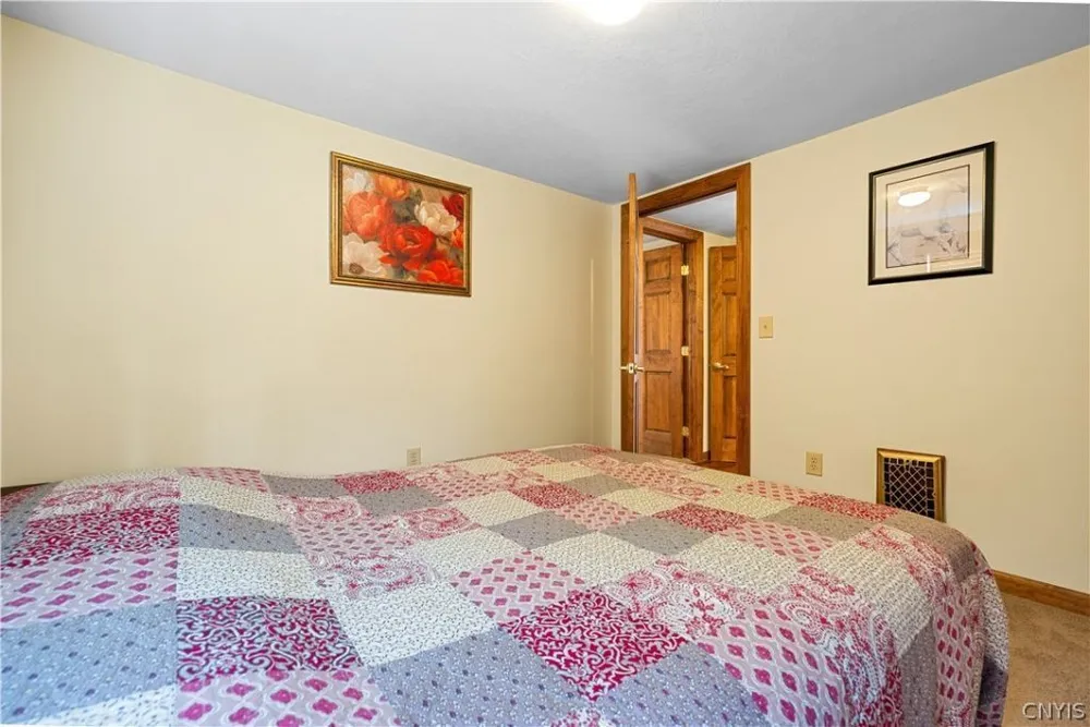 413 William St, Rome, NY 13440-4123