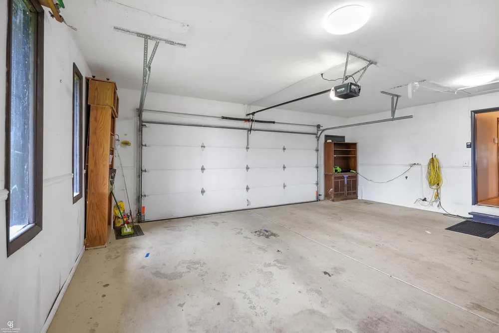 41397 Clairpointe St, Harrison Township, MI 48045