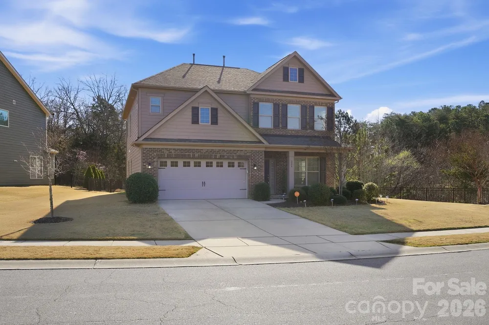 226 Hawks Creek Pkwy, Fort Mill, SC 29708