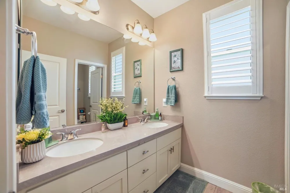 7750 Wildrose Way, Rohnert Park, CA 94928