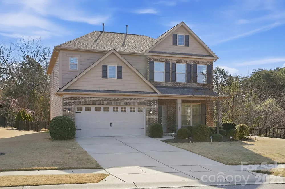 226 Hawks Creek Pkwy, Fort Mill, SC 29708