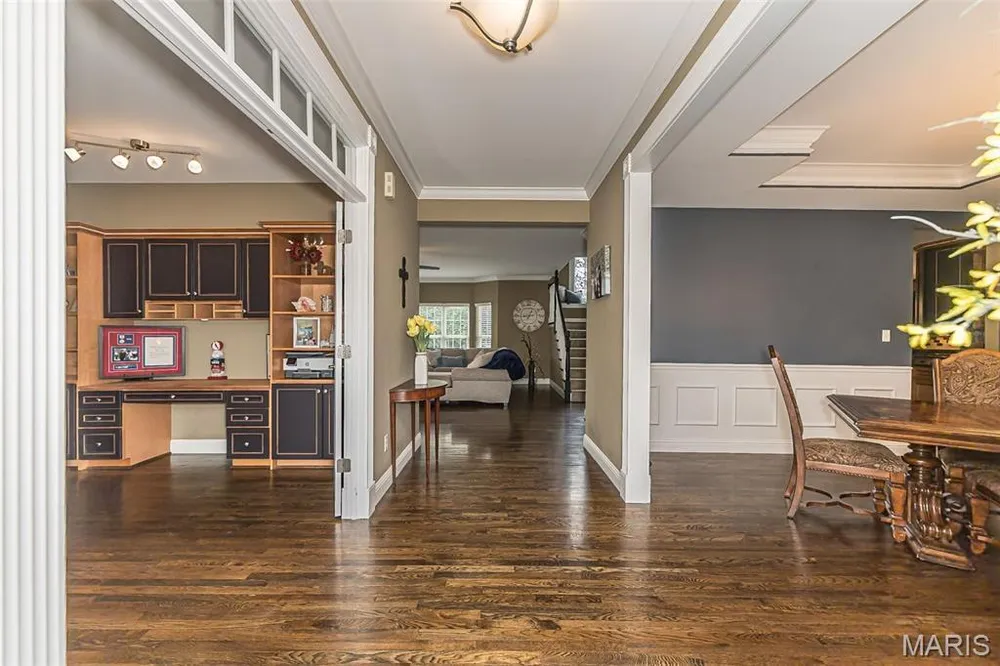 1167 Hidden Creek Ct, O'Fallon, MO 63304