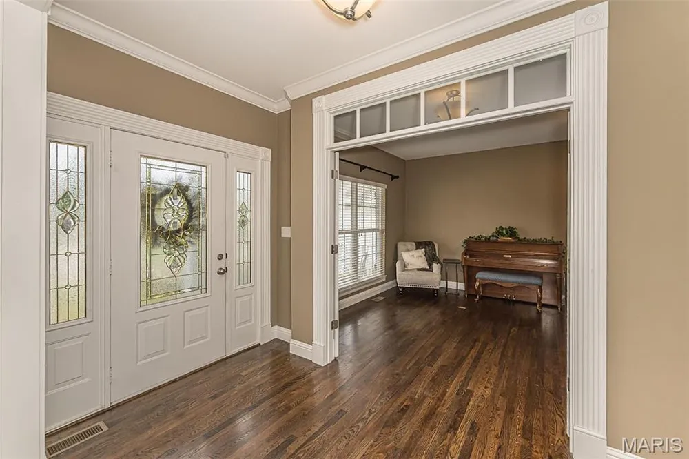 1167 Hidden Creek Ct, O'Fallon, MO 63304