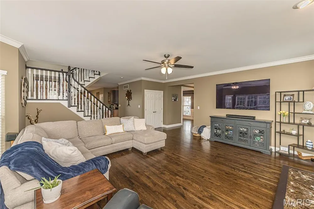 1167 Hidden Creek Ct, O'Fallon, MO 63304