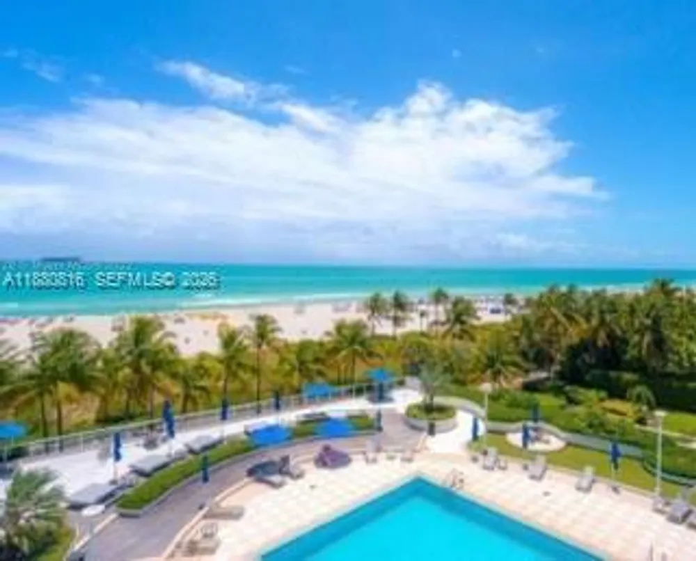 Lincoln Rd, Miami Beach, FL 33139