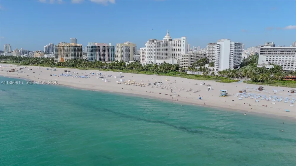Lincoln Rd, Miami Beach, FL 33139