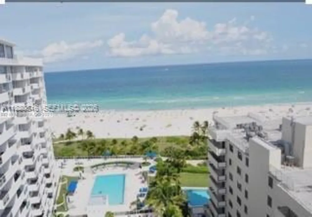 Lincoln Rd, Miami Beach, FL 33139