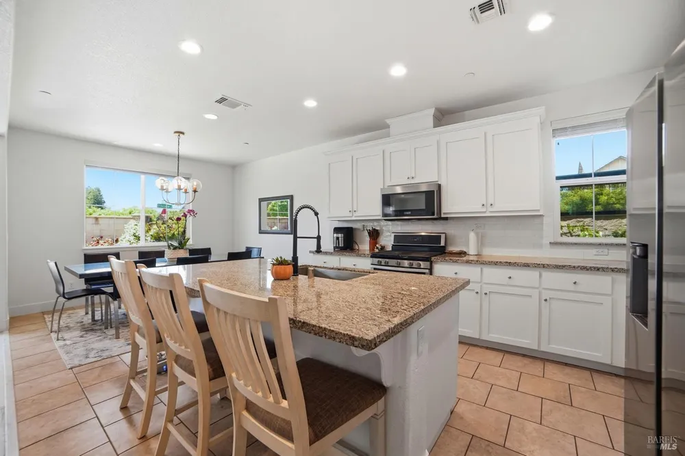 5305 Kirby Pl, Rohnert Park, CA 94928