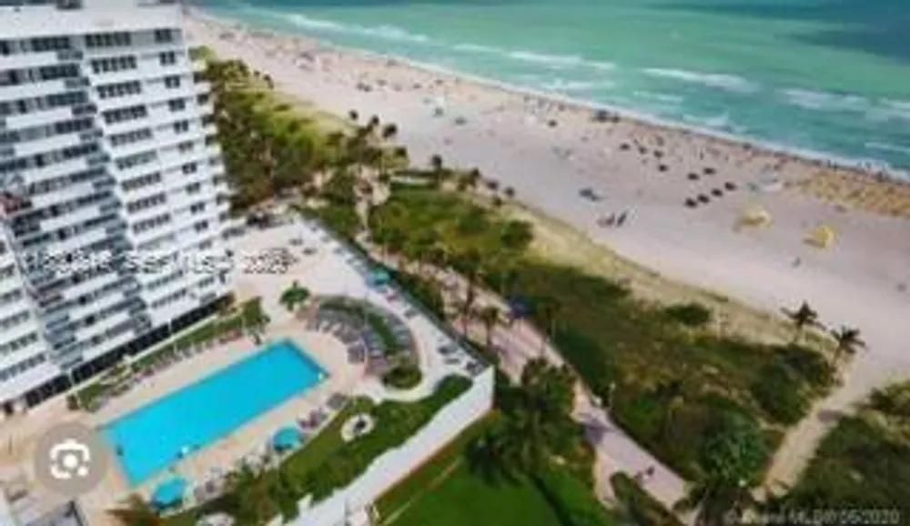 Lincoln Rd, Miami Beach, FL 33139