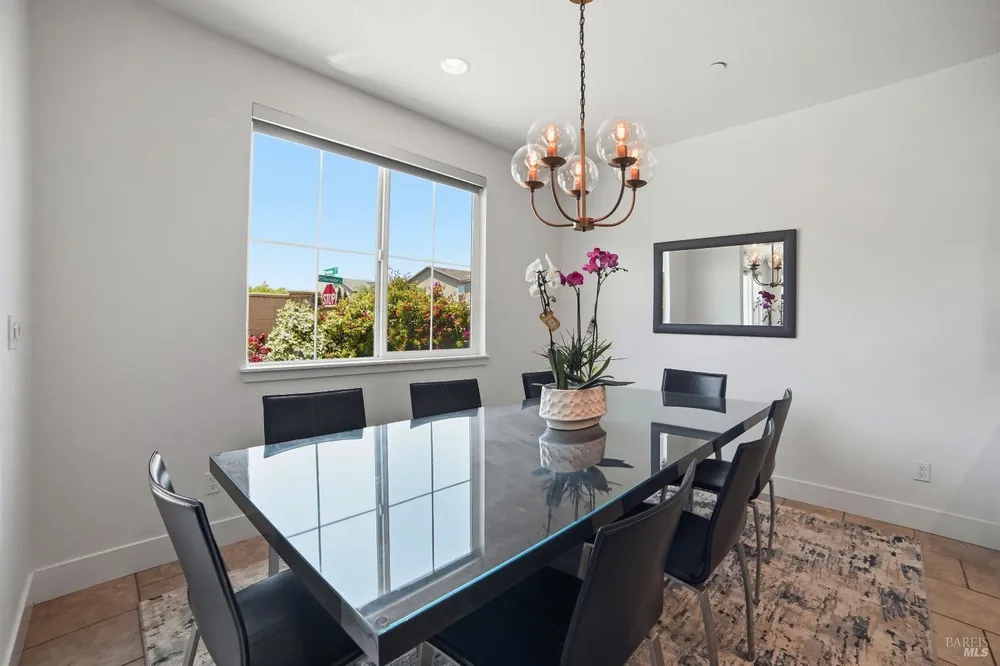 5305 Kirby Pl, Rohnert Park, CA 94928
