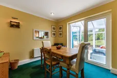 Greenfields Avenue, Alton, GU34 photo 4