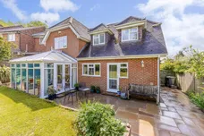 Greenfields Avenue, Alton, GU34 photo 6