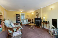 Greenfields Avenue, Alton, GU34 photo 7