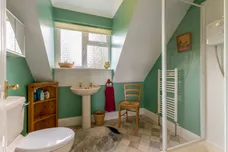 Greenfields Avenue, Alton, GU34 photo 14