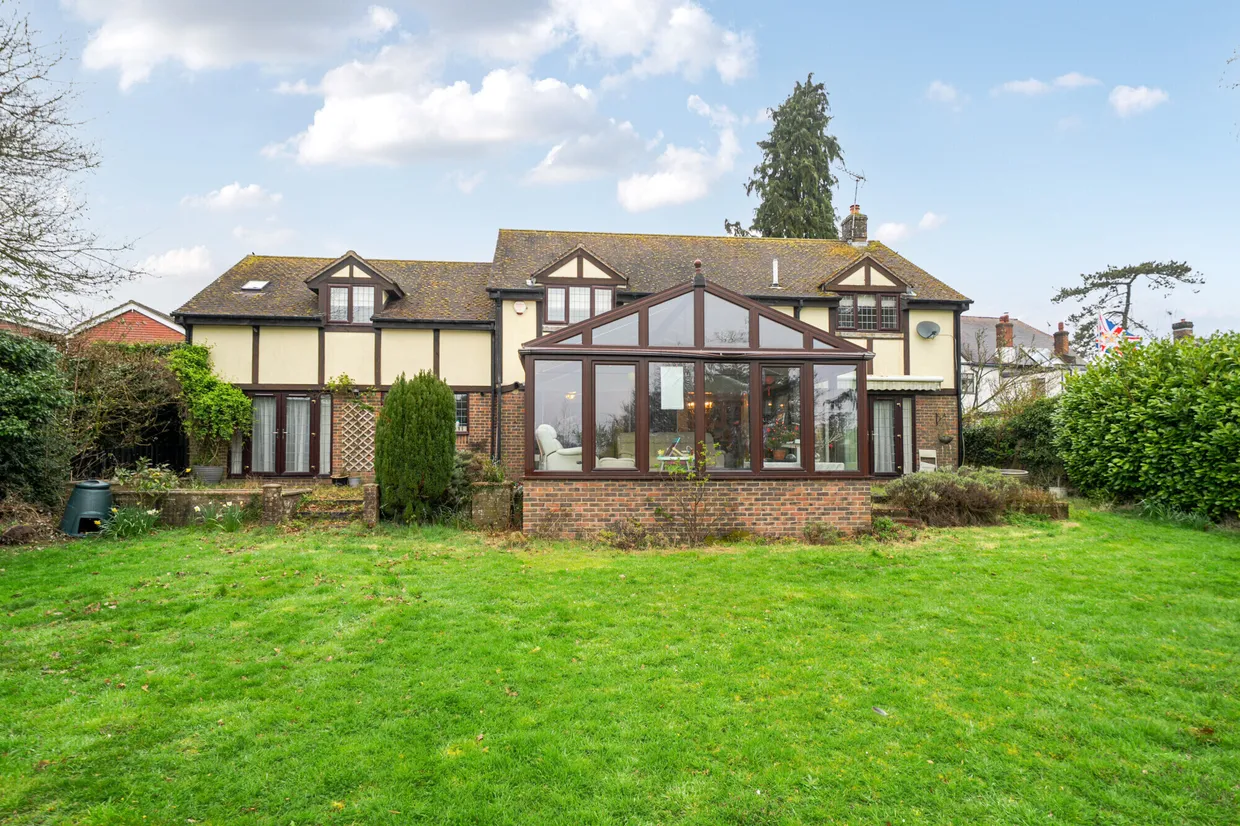 Blackberry Lane, Four Marks, GU34 photo 18