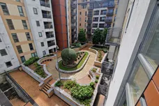 6 Bowman Lane, Leeds