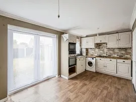 Kepple Close, New Rossington, Doncaster thumb 3