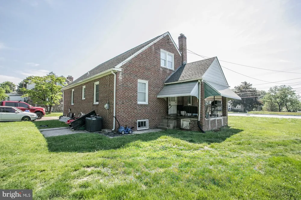 2107 Dekalb Pike, Norristown, PA 19401