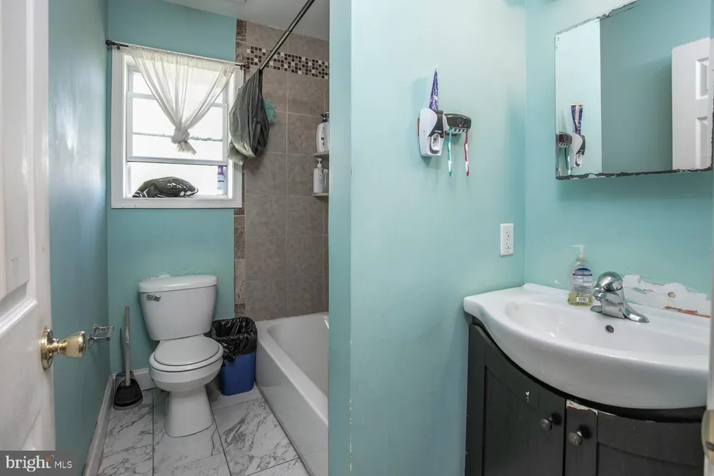 2107 Dekalb Pike, Norristown, PA 19401