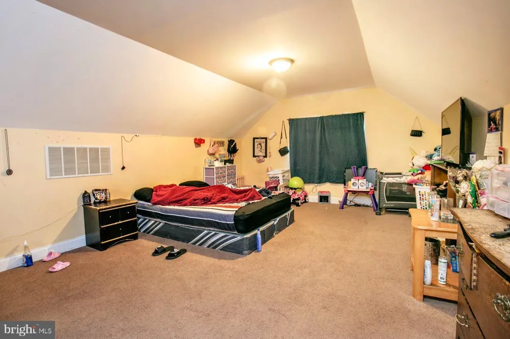 2107 Dekalb Pike, Norristown, PA 19401