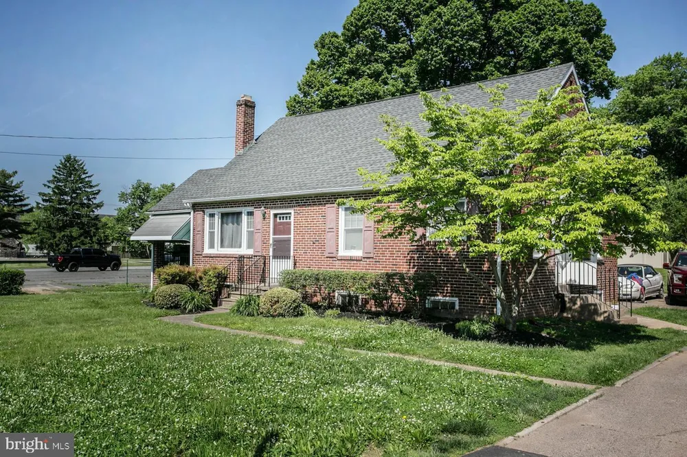 2107 Dekalb Pike, Norristown, PA 19401