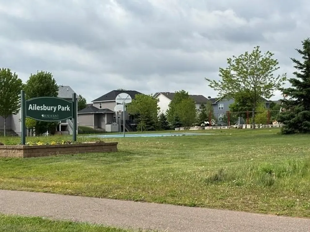 14290 Aldborough Ave, Rosemount, MN 55068