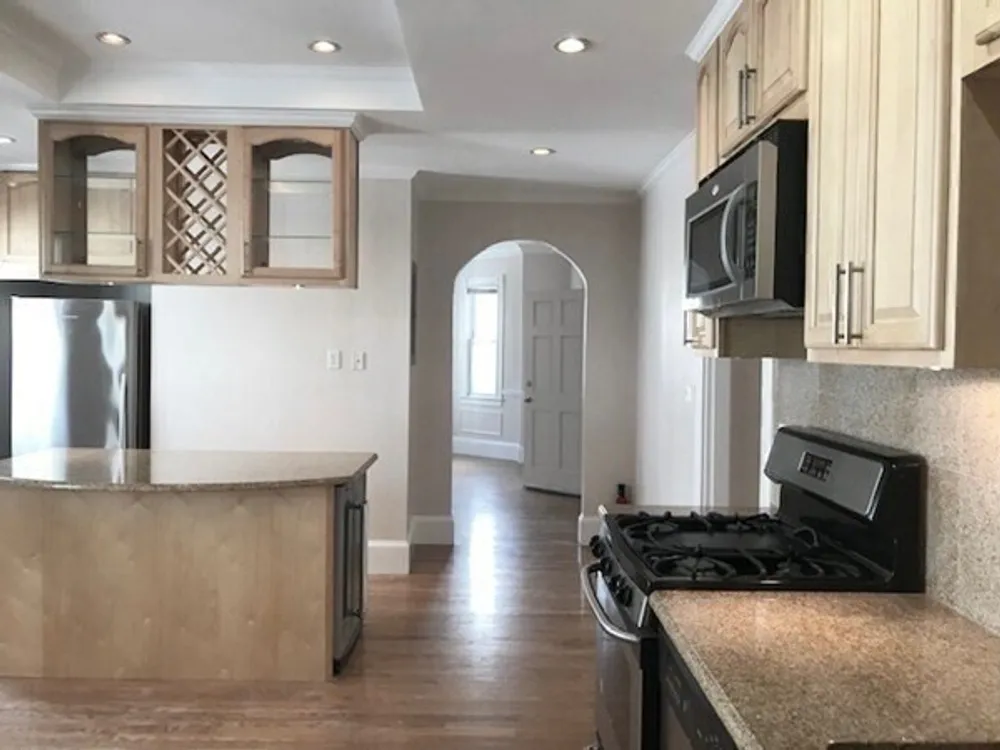 8 White Ave, Brookline, MA 02467