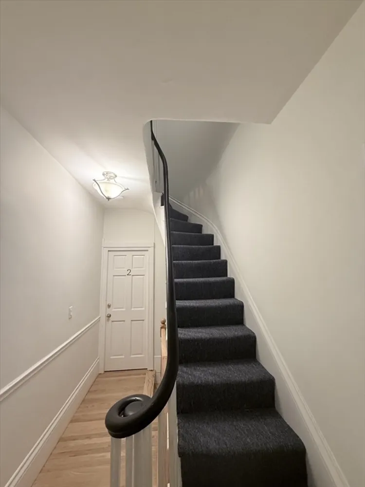 8 White Ave, Brookline, MA 02467