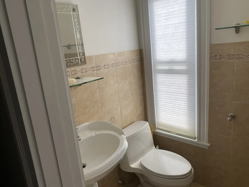 8 White Ave, Brookline, MA 02467