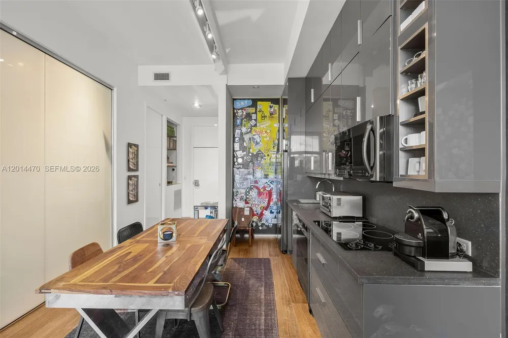 2001 Meridian Ave, Miami Beach, FL 33139